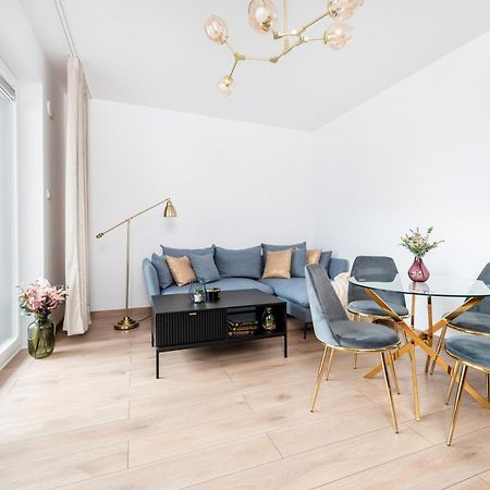 Manufaktura Residence - Apartamenty Prestiz Z Garazem Podziemnym I Dwoma Lazienkami 우치 외부 사진