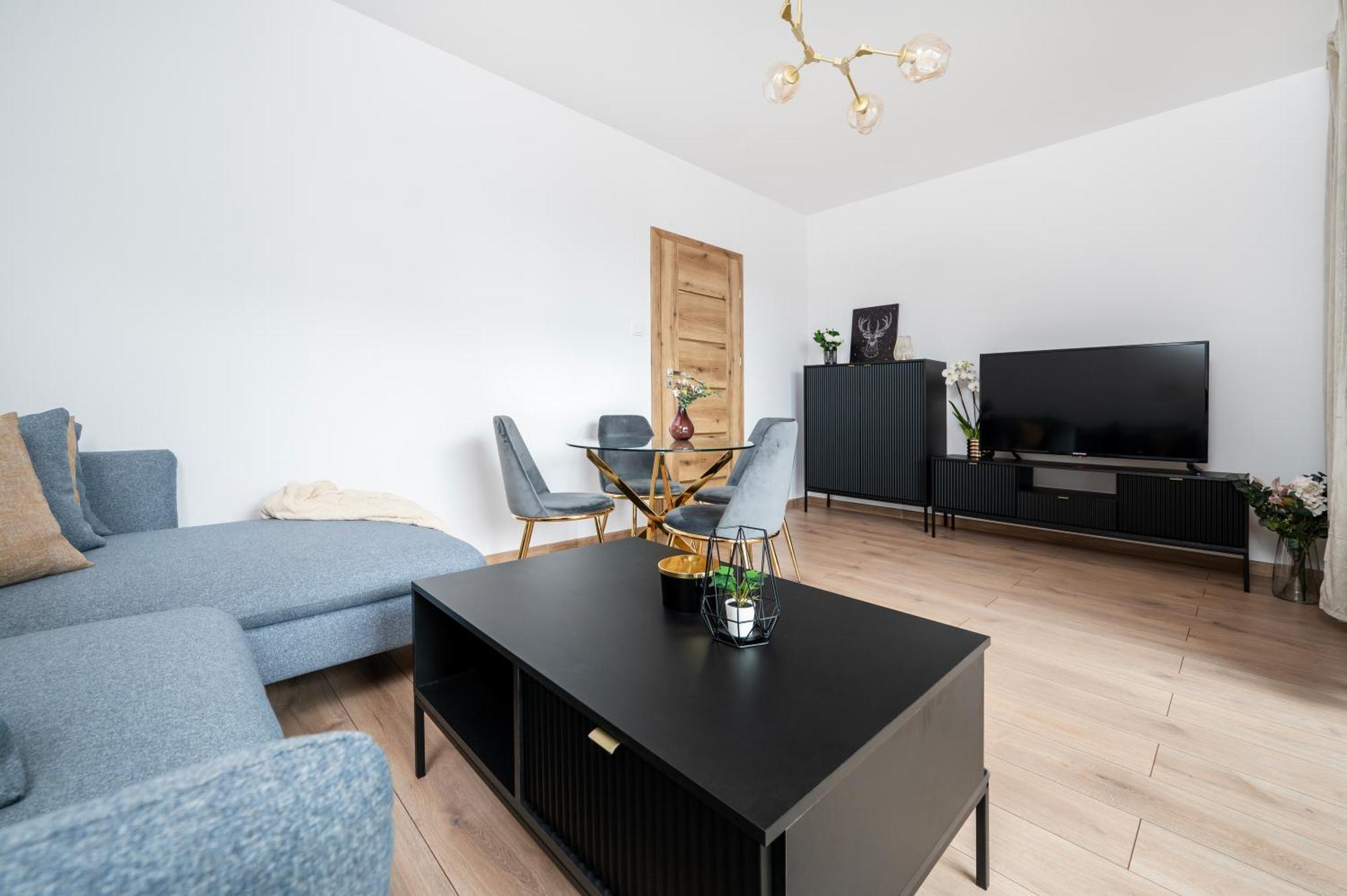 Manufaktura Residence - Apartamenty Prestiz Z Garazem Podziemnym I Dwoma Lazienkami 우치 외부 사진