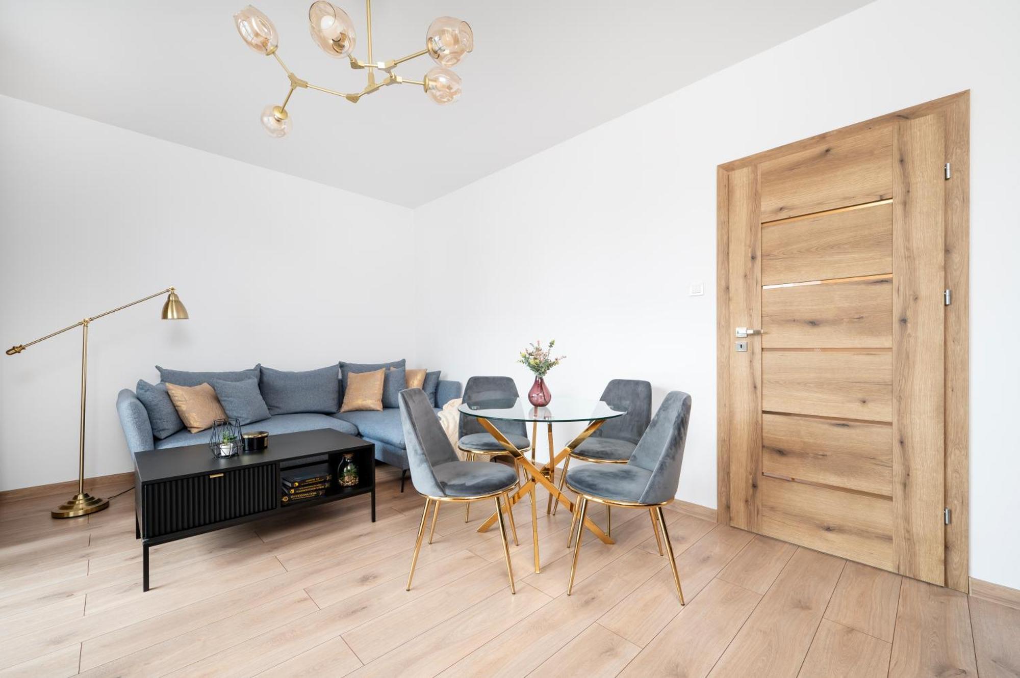 Manufaktura Residence - Apartamenty Prestiz Z Garazem Podziemnym I Dwoma Lazienkami 우치 외부 사진