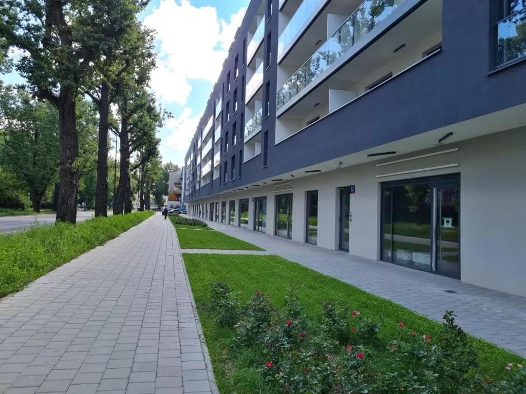 Manufaktura Residence - Apartamenty Prestiz Z Garazem Podziemnym I Dwoma Lazienkami 우치 외부 사진